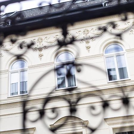 City Center Apartment With Balcony Budapest Exterior photo
