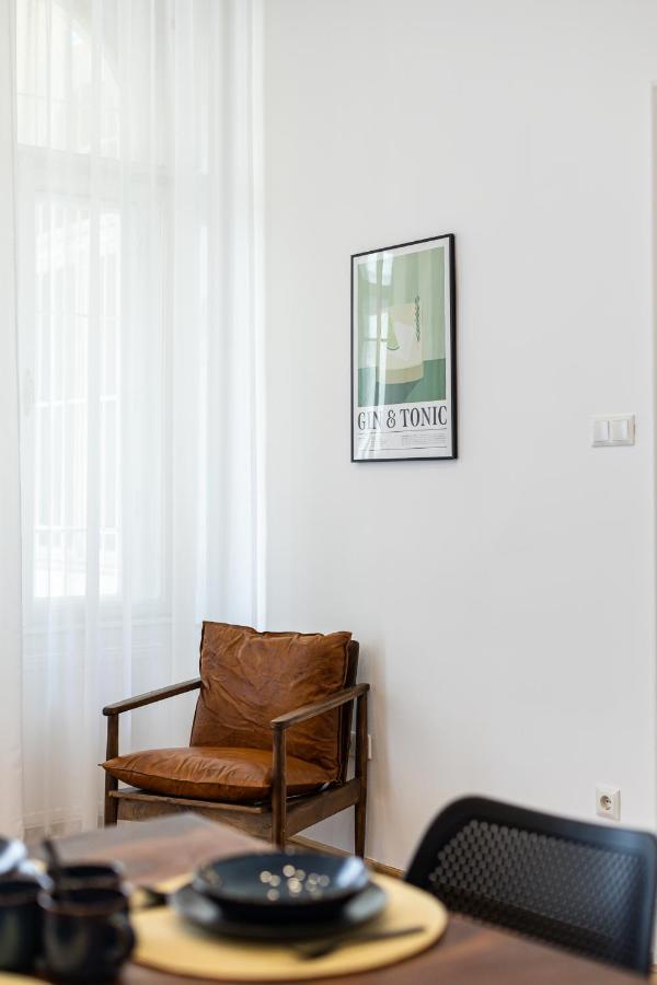 City Center Apartment With Balcony Budapest Exterior photo